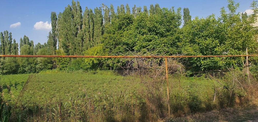 Yer sotiladi 30 sotix 2ta 15 dan qilib olsa xam boʻladi