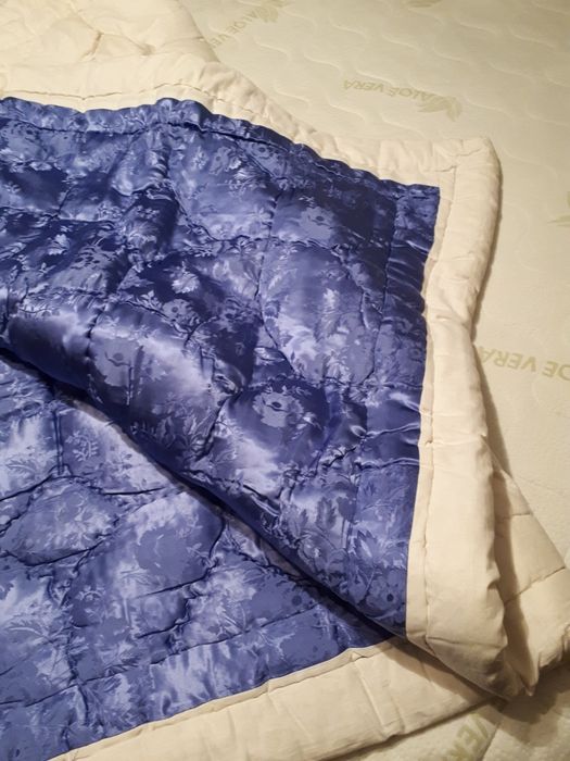 Домашно тъкани  вълнени одеала и юргани