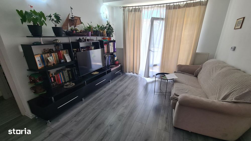 Apartament cu 2 camere de vânzare în Curtea de Argeș.