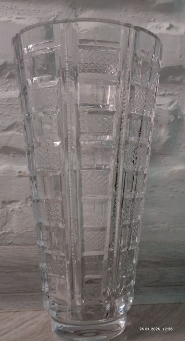продам хрустальные вазы