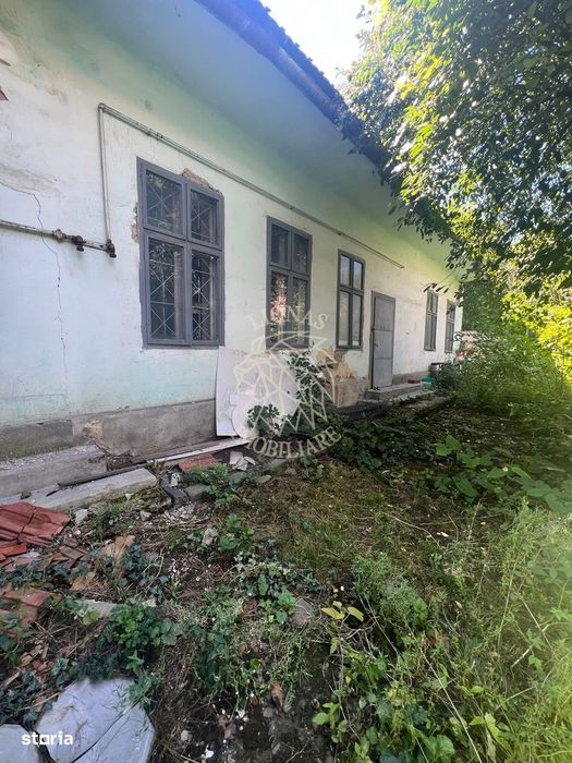 Casă Centrală 92 mp-Teren 147 mp- Proiect profitabil la renovare