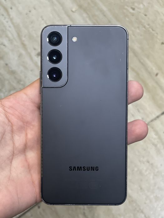 SAMSUNG Galaxy s22