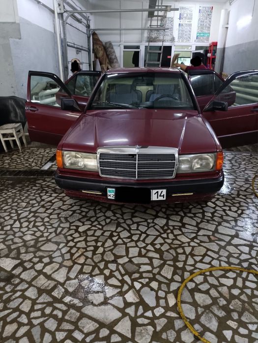 Mercedes 190 1.8