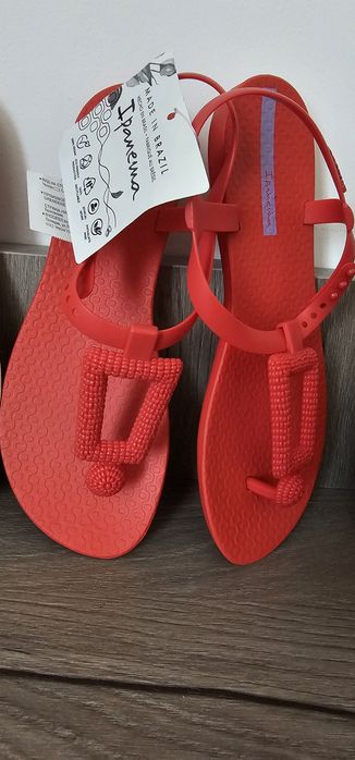 Чисто нови сандали Ipanema