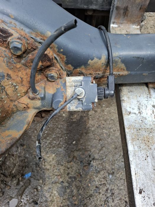 Punte spate Mercedes Atego cu blocabil