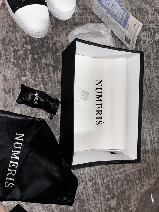 Новые кроссовки Numeris унисекс