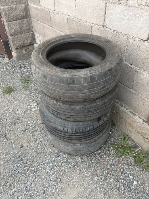 Продам шины хорошие