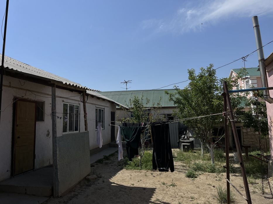 Уй сатылады 5жатын болме