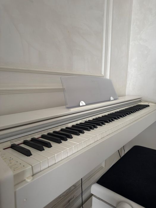 Продам пианино Casio PX-770 WEC7