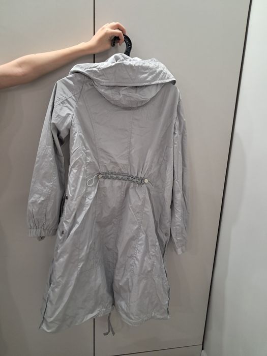 Продам плащ для девушек, для подростков- девочек в отличном состоянии