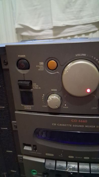 boxa mixer Philips ( caset ,cd ,mic ,in ,out ,230V)