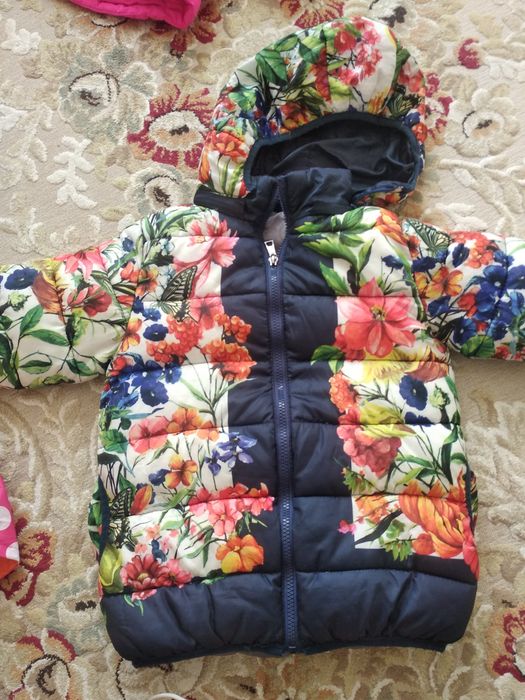 Продам детские куртки