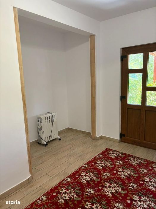 De vanzare casa Oituz-Bacau