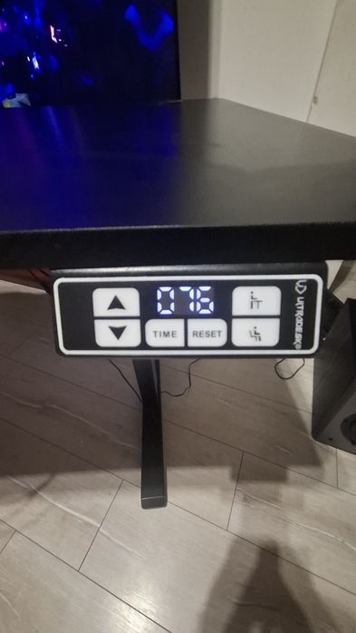 Гейминг бюро Ultradesk - Level V2 Blank, 72-117 cm, черно