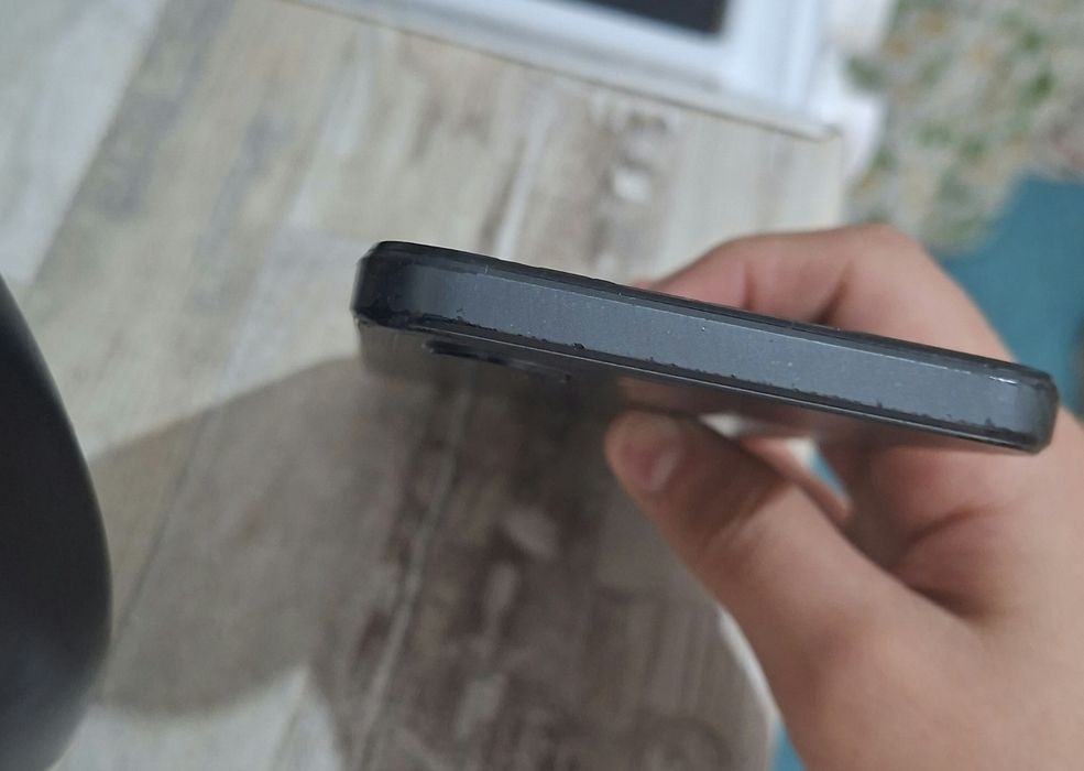 Realme C30s  черны цвет