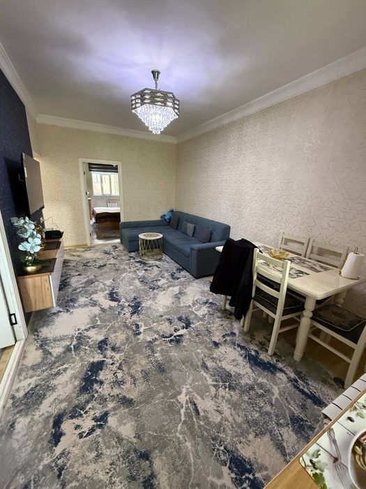 Chilonzor 10  mavze uy sotiladi srochni