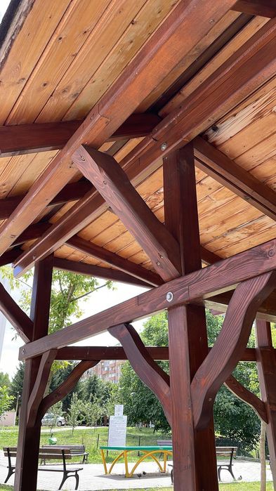 Firma Executăm case la rosu acoperișuri modificări placări polistiren