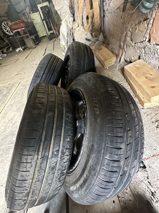 Диск с шинами на фольксваген и опел