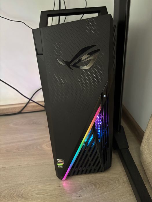 PC Gaming ASUS ROG G15DK cu procesor  PC Gaming AMD Ryzen™ 7 5800X