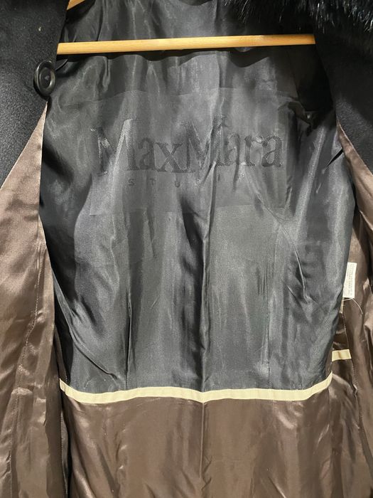 Вълнено палто Max Mara Studio с яка от лисица