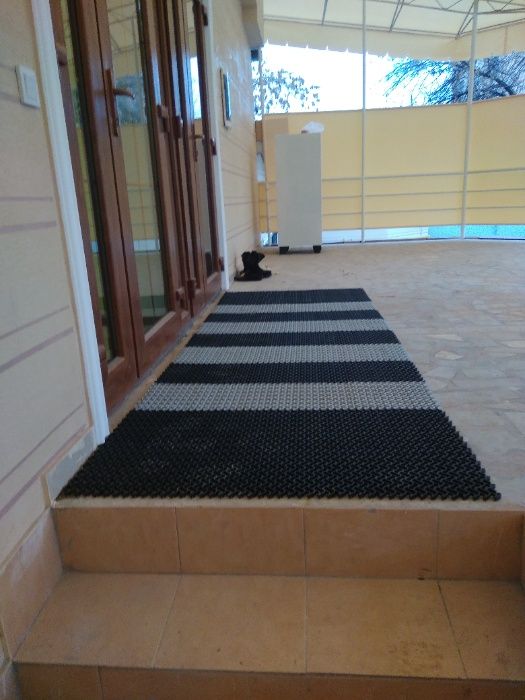 Антискользящее покрытие. Коврики для ступеней, лестниц