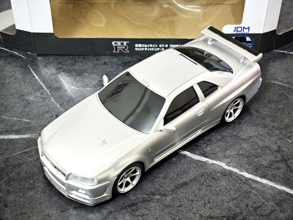 Nissan Skyline R34 / Кейс для салфеток