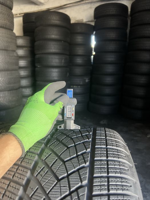 4 anvelope iarna 255/50/21 Goodyear 6-6.6 mm!