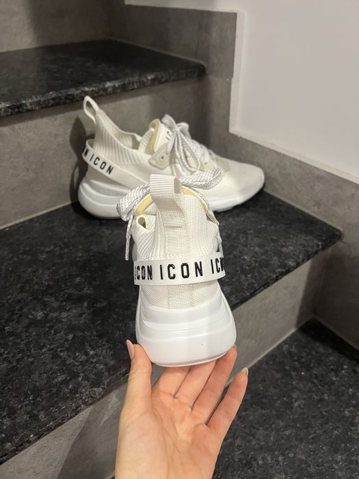 Dsquared 2 Icon.
