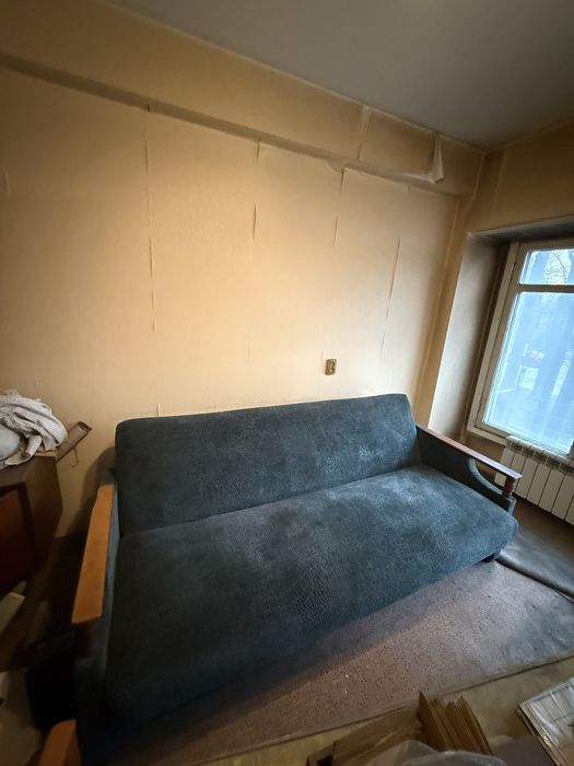 Диван срочно продаю