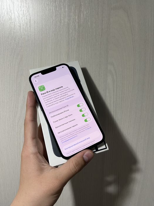 Продам Айфон 13/ Iphone 13