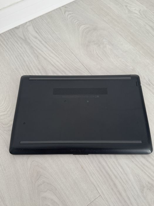 Ноутбук HP 15-db1001ur