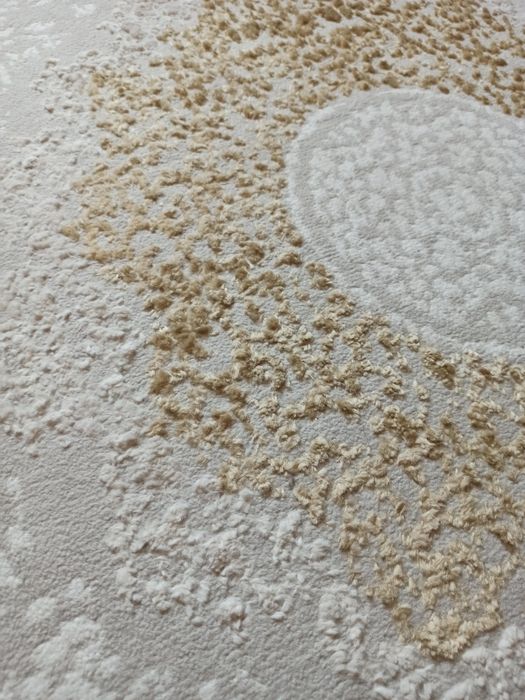 Ковер новый. 180х260 см.