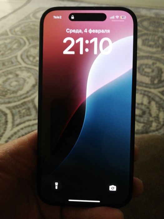 IPhone 15 128 gb идеальное состояние торг уместен у капота