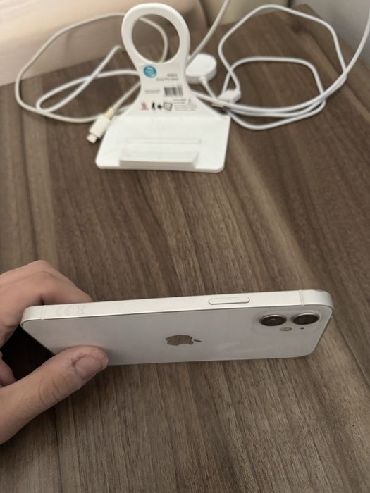 İphone 12 64gb отлично състояние