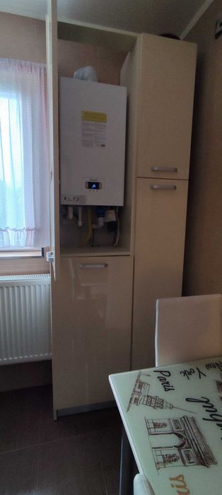 Apartament 2 camere de vânzare – Buhuși, zonă centrală