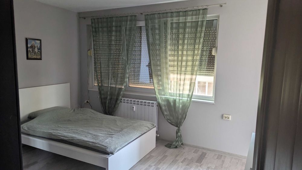Продава се Четиристаен апартамент в Русе, Център - 101 кв.м за 1436 €/кв.м - Снимка #5