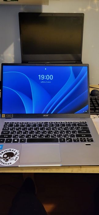 Продам ноутбук Acer swift 114-34