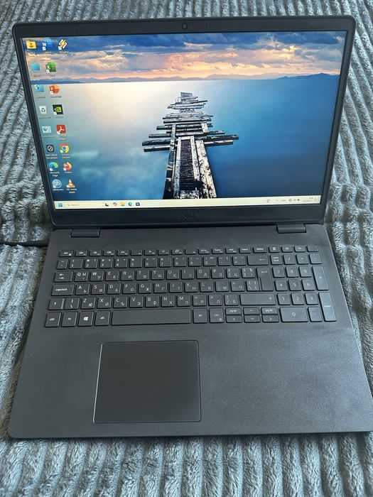 Dell Vostro 3500 - 15,6'' FULL HD, Core i7-1165GZ, 8 GB RAM, 512GB SSD