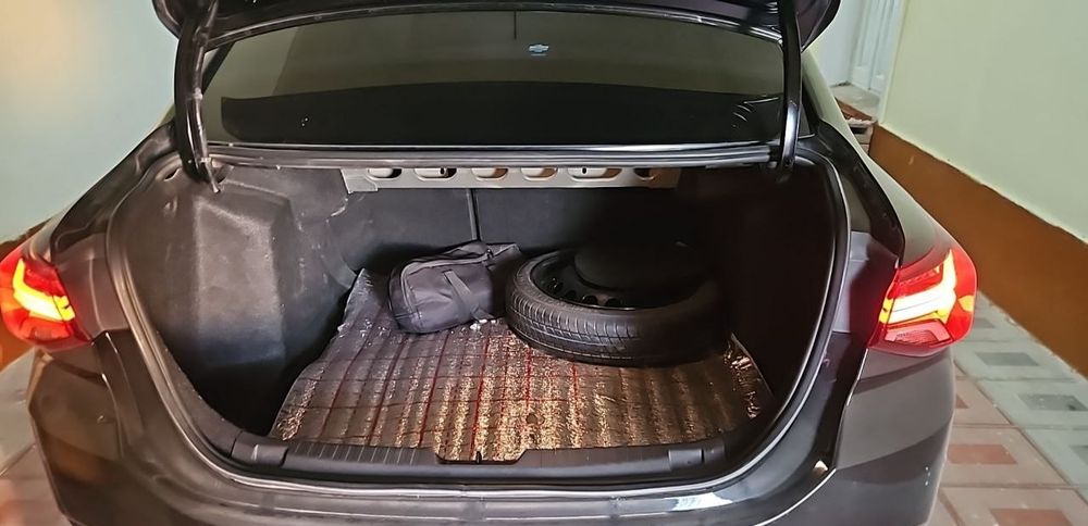 Onix primier  turbo 2025 sotiladi