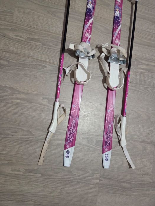 Лыжи детские с палками