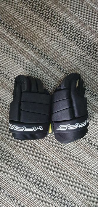 Хоккейные краги детские 5–7 лет, почти новые