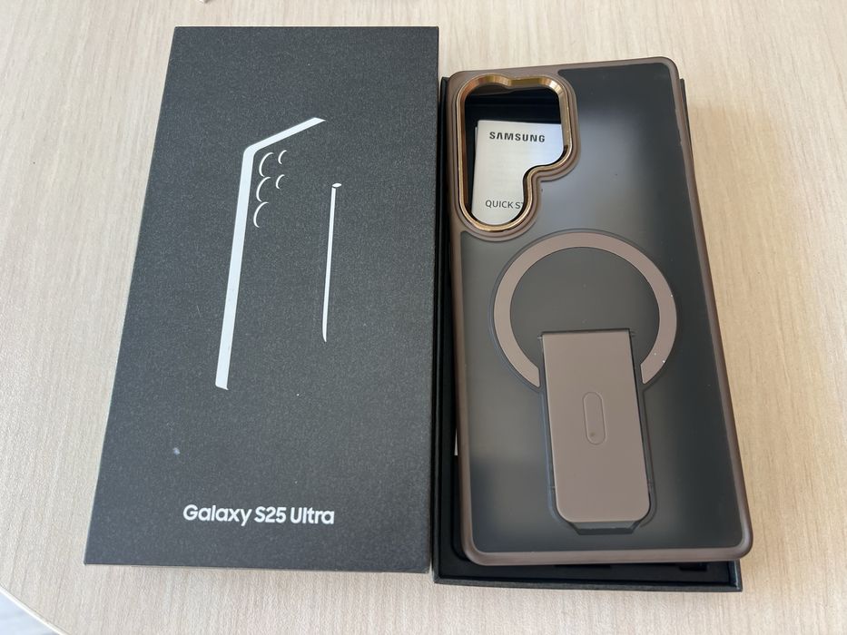 Продавам Samsung Galaxy S25 Ultra 256/12GB