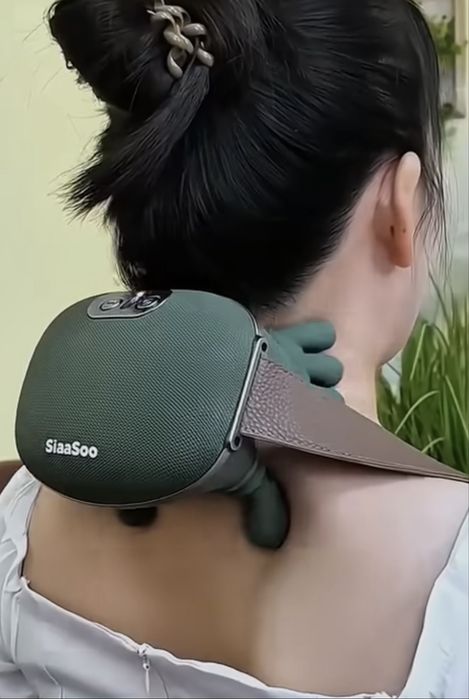 Aparat masaj gât & umeri – imită palmele umane, cu încălzire – nou