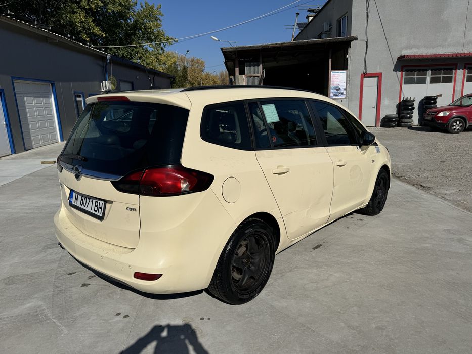 Опел зафира турере 2.0 дизел само на части