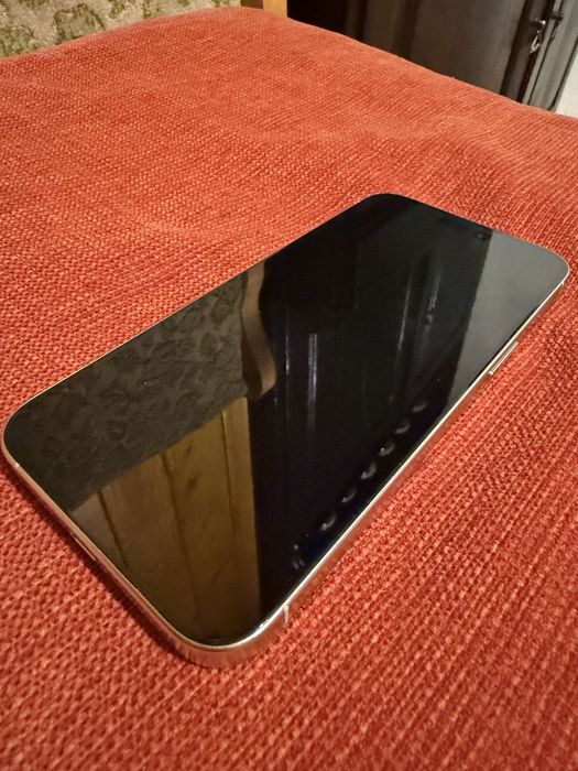 iPhone 15 pro Max 256 GB - бял, от Yettel - Гаранция до 05/2027г