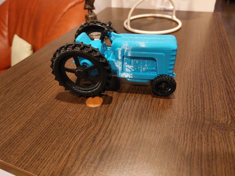 Jucarii vechi,3D  camioane, tractor  Viitoru Oradea