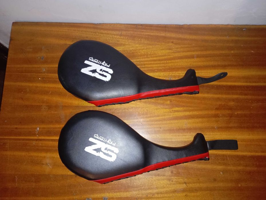 Лапи за Кик бокс