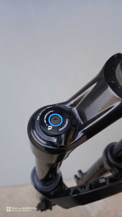 Нова вилка Psylo gold 29" 160мм