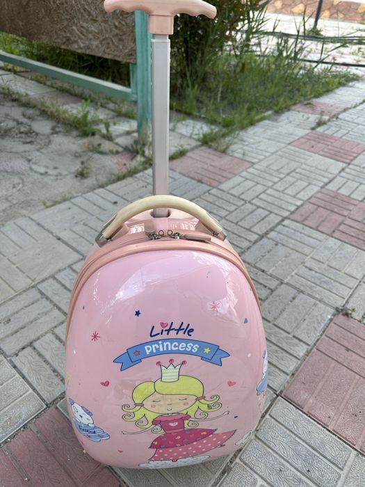 Продается детский чемодан для девочек