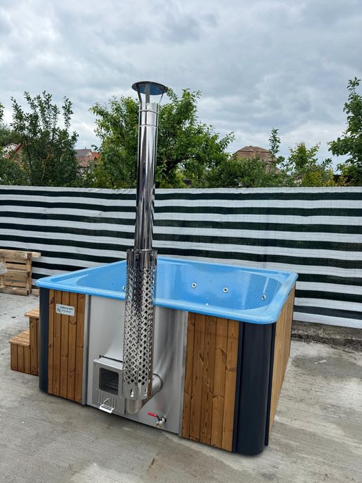 Ciubar patrat 2.2m x 2.2m